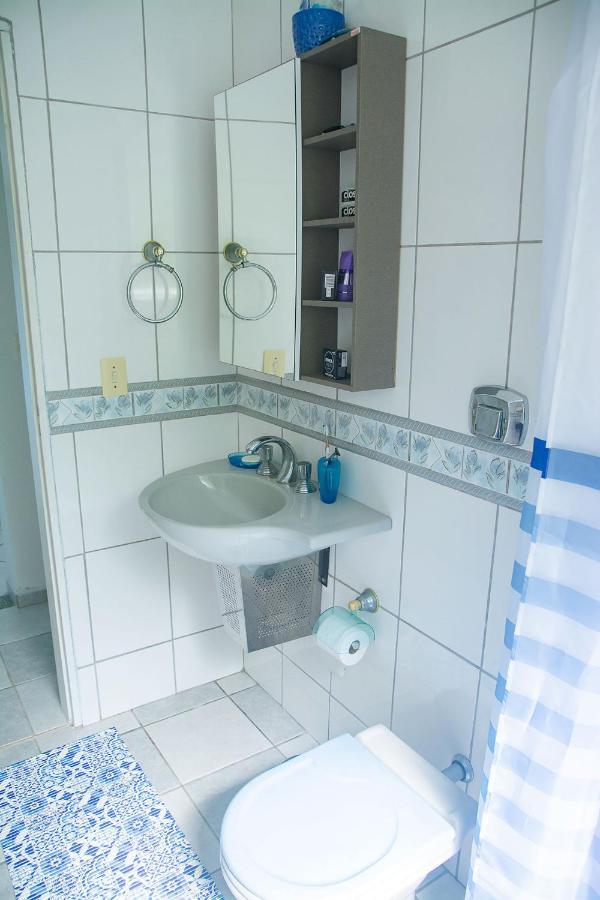 Linda Casa Com Lazer A 500M Da Praia Guaratuba Sp Бертиога Экстерьер фото