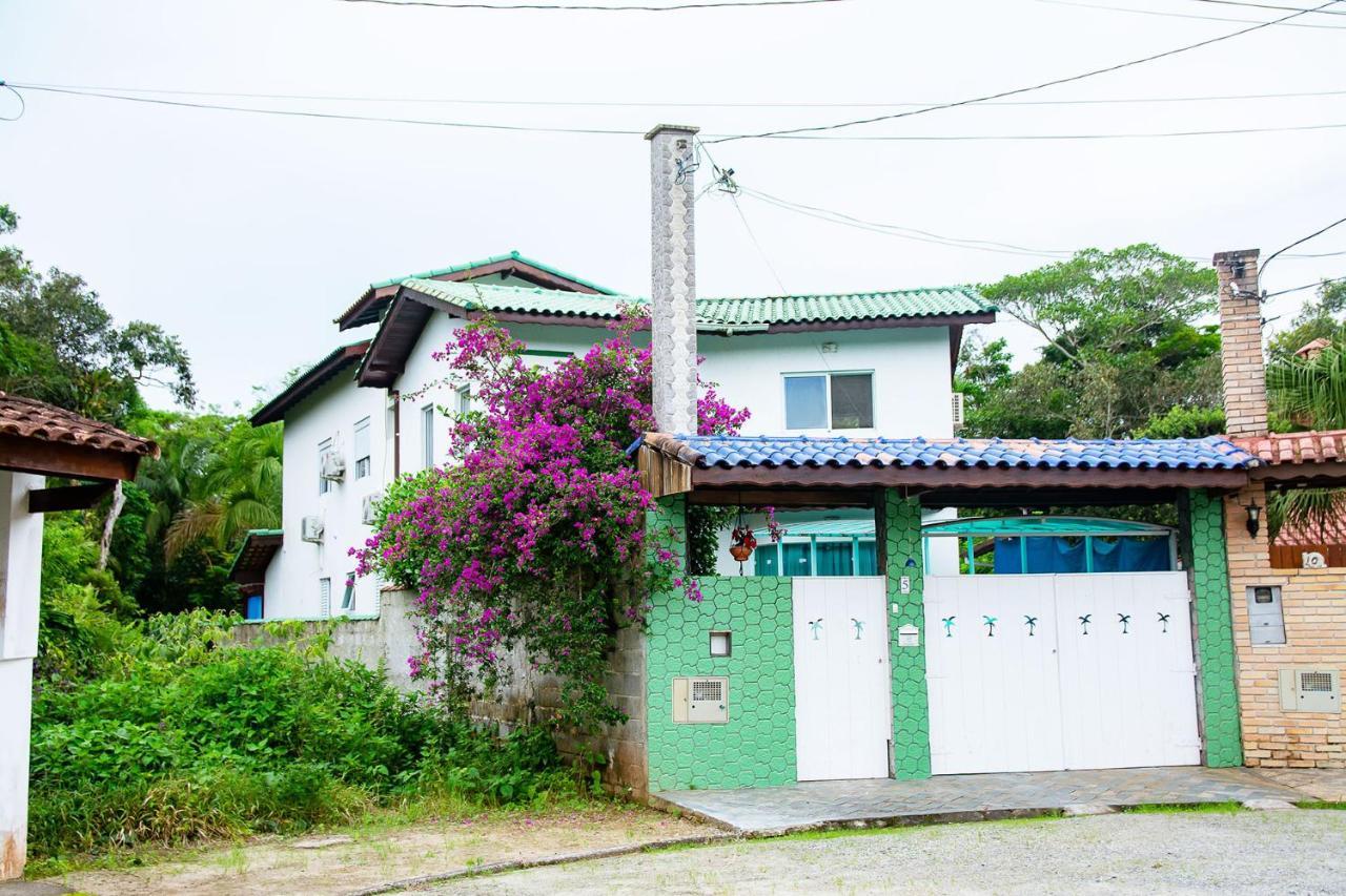 Linda Casa Com Lazer A 500M Da Praia Guaratuba Sp Бертиога Экстерьер фото